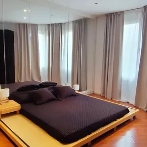  Homestay Corsega Spain